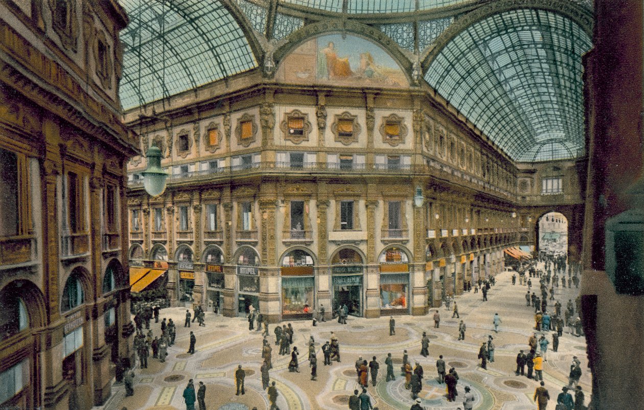 Milano / Milan : Intérieur de la Galleria Vittorio Emanuele II (photo couleur) - Italian Photographer