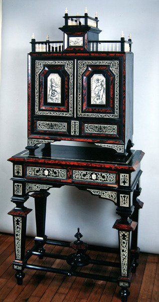 Cabinet - Italian School