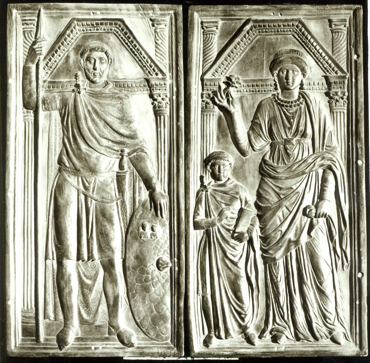 Diptyque représentant Stilicho (vers 365-408), Serena et Eucharius - Italian School
