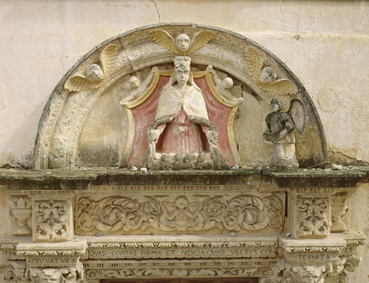 Madonna della Misericordia, détail de la lunette du portail - Italian School