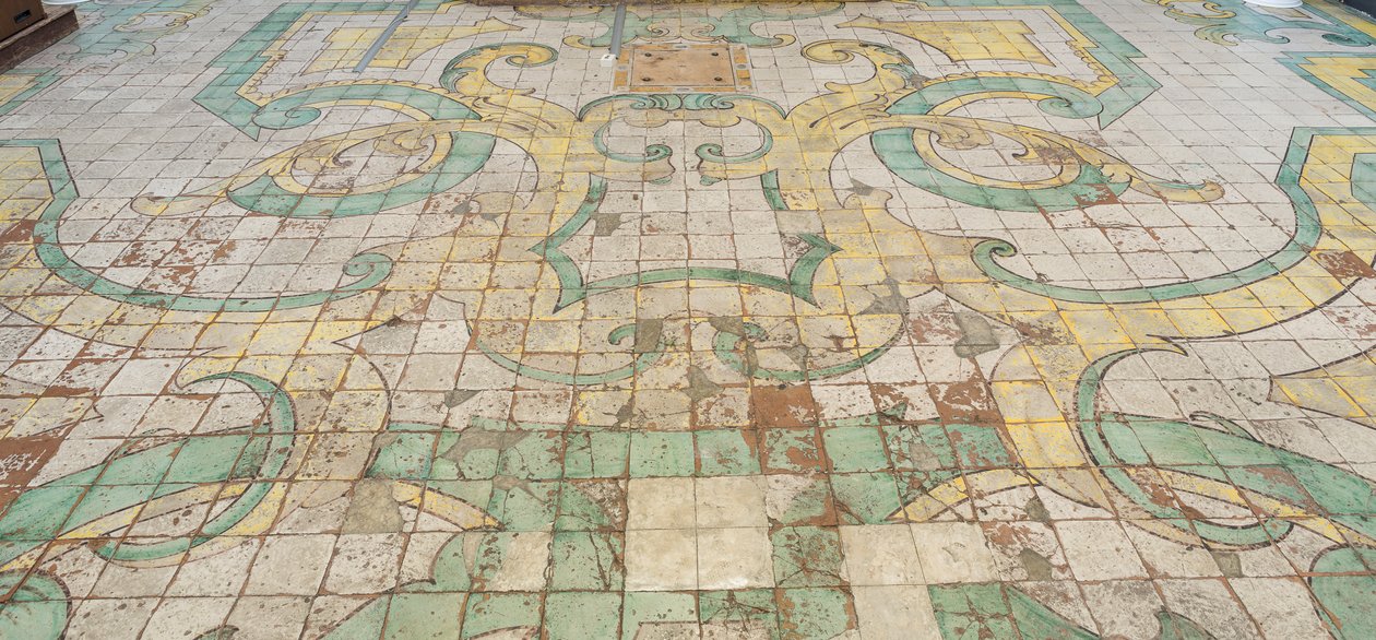 Carreaux de sol en majolique - Italian School