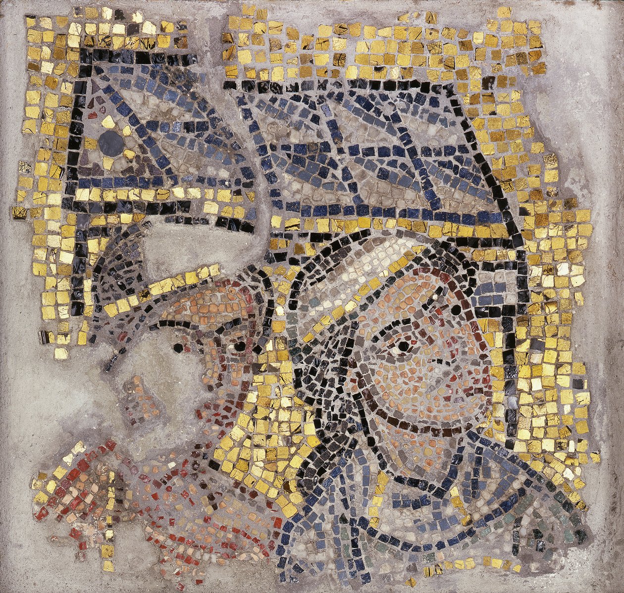 Panneau de mosaïque avec deux têtes et un bâtiment en arrière-plan - Italian School