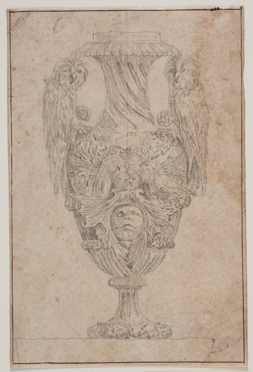 Vase ornemental avec deux hiboux et une tête. Copie d