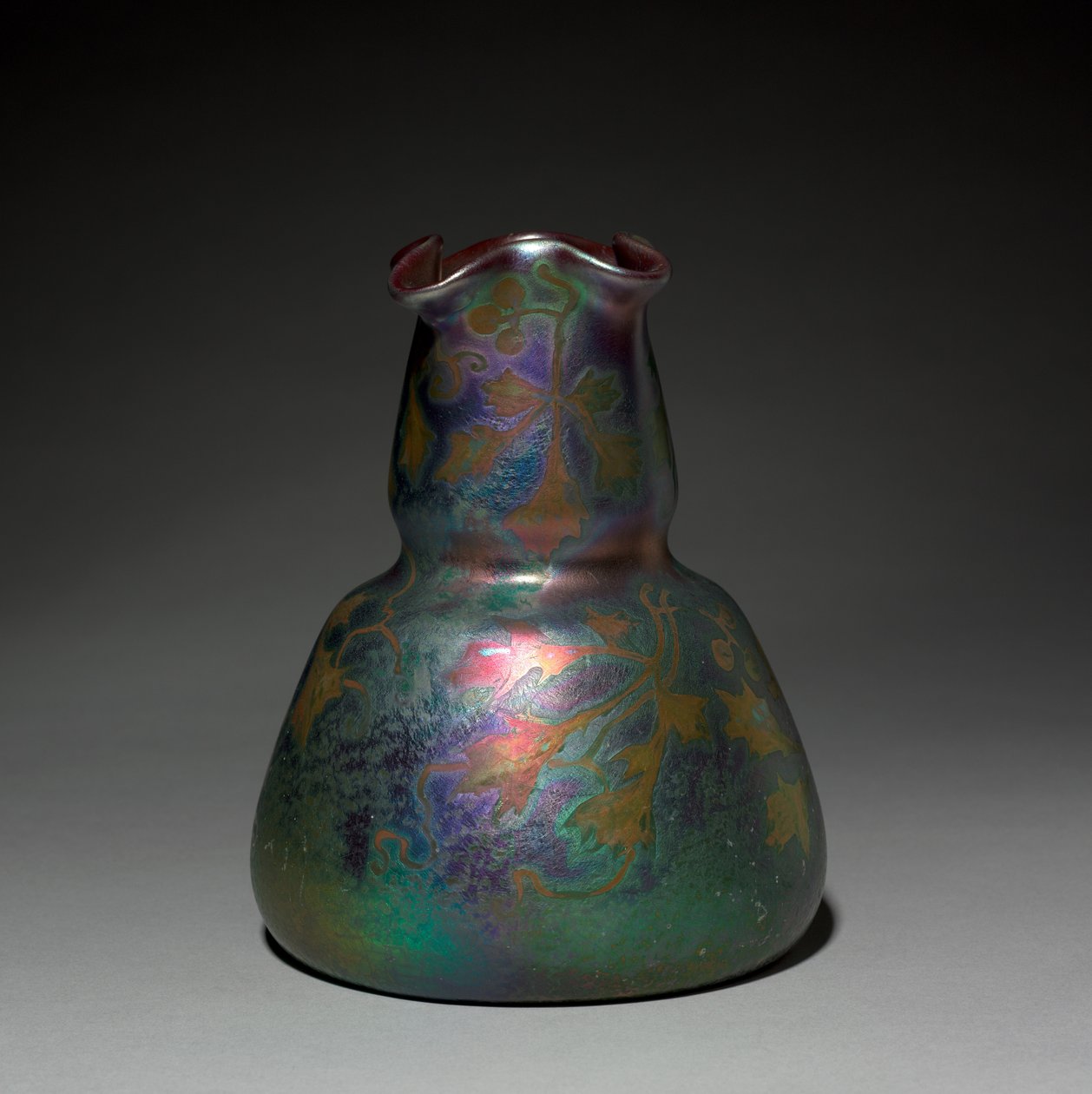 Vase, fabriqué par Weller Pottery, USA, 1901-1907 - Jacques Sicard