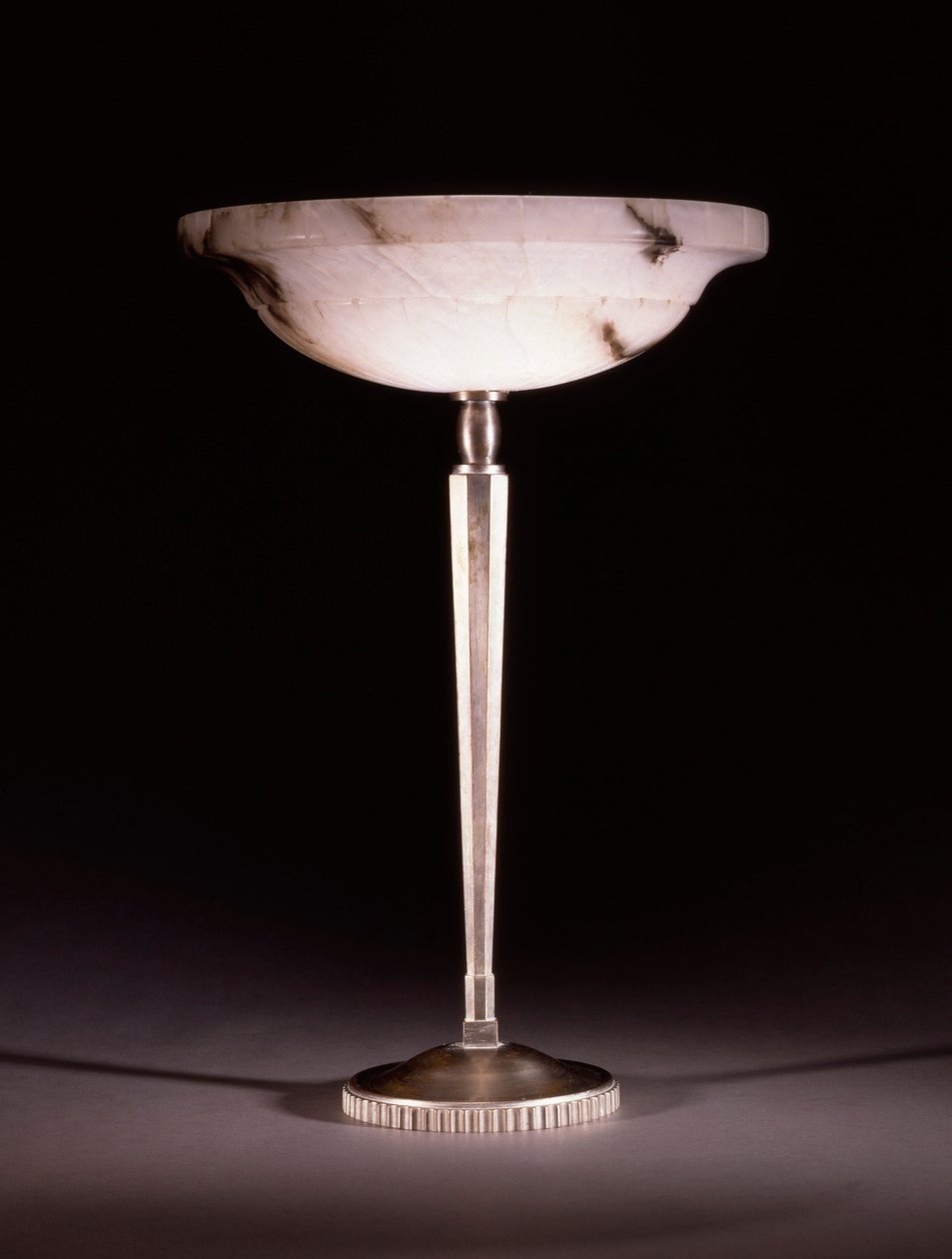 Lampe de table en bronze argenté conçue par Jacques-Emile Ruhlmann (1879-1933), vers 1913 - James Baker (attr. to) Pyne