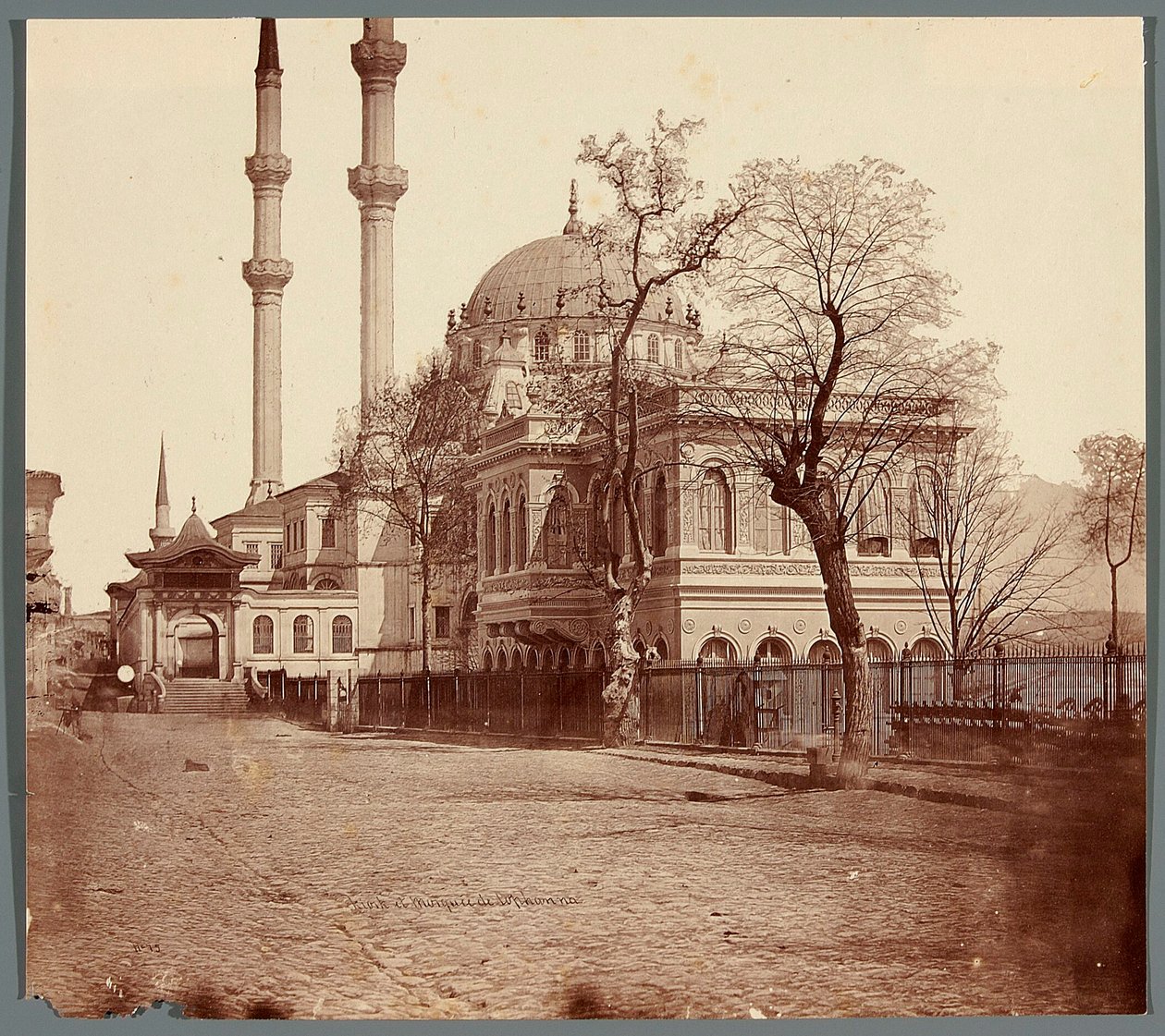 Kiosque et mosquée de Tophane - James Robertson