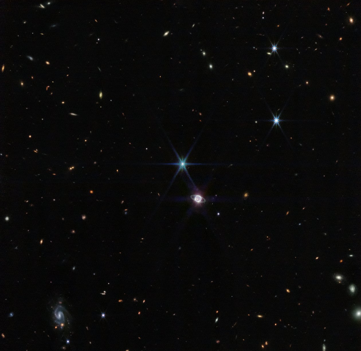Vue rare des anneaux de Neptune - James Webb Space Telescope (NASA)
