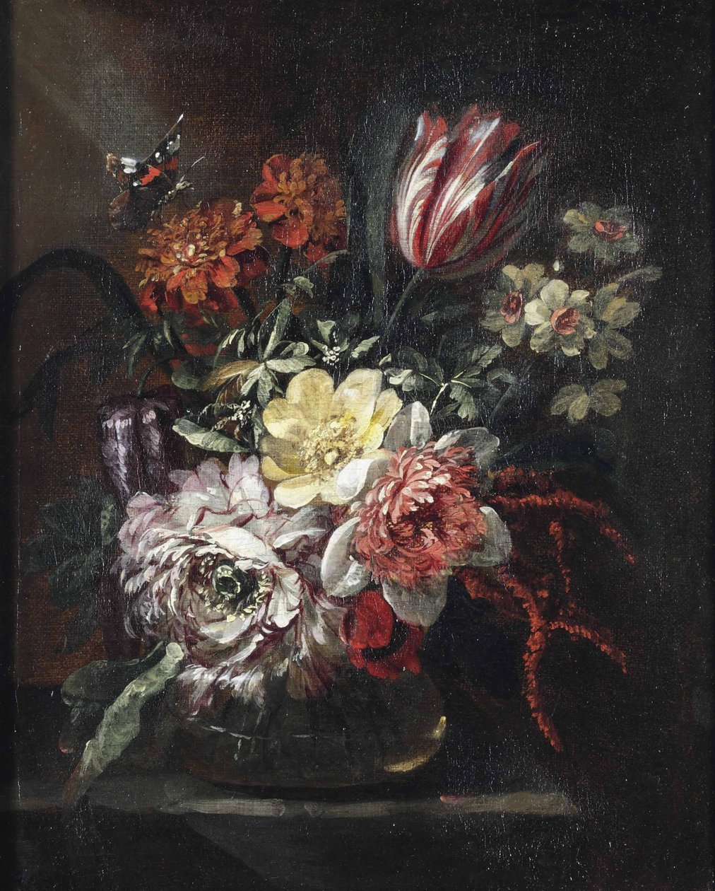 Une tulipe, des roses, des jonquilles et d