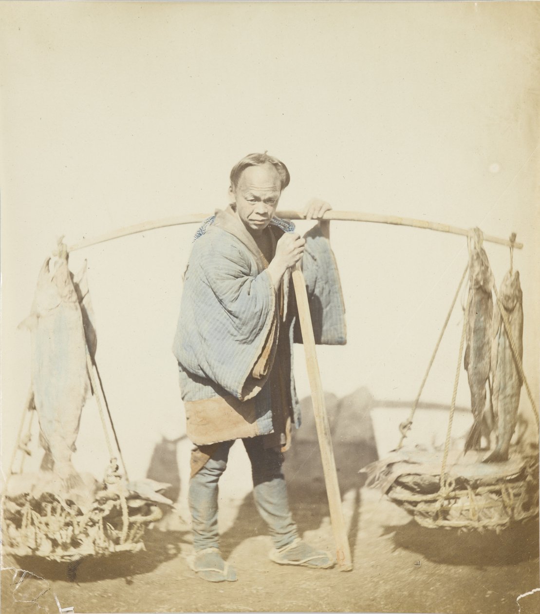 Pêcheur avec sa prise - Japanese Photographer