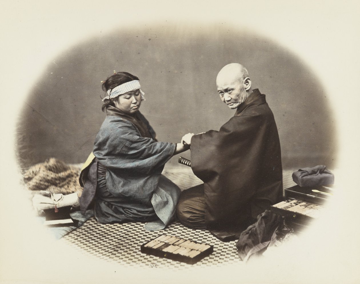 Homme et femme japonais en tenue traditionnelle - Japanese Photographer