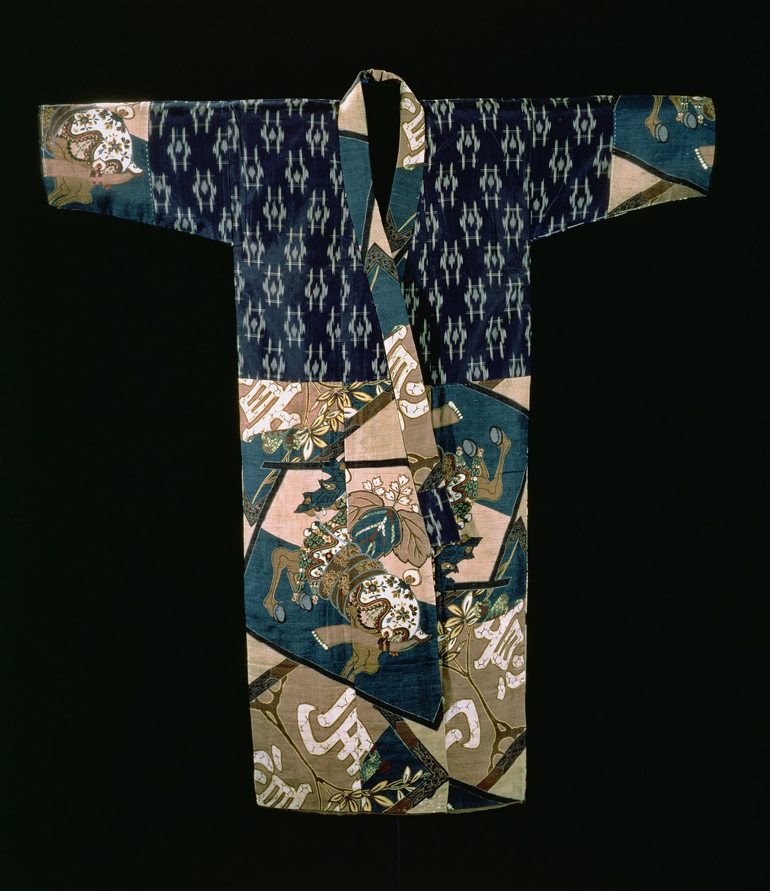 Nagajuban sous-kimono pour garçon avec un motif de chevaux caparaçonnés, période Showa, avant 1950 - Japanese School