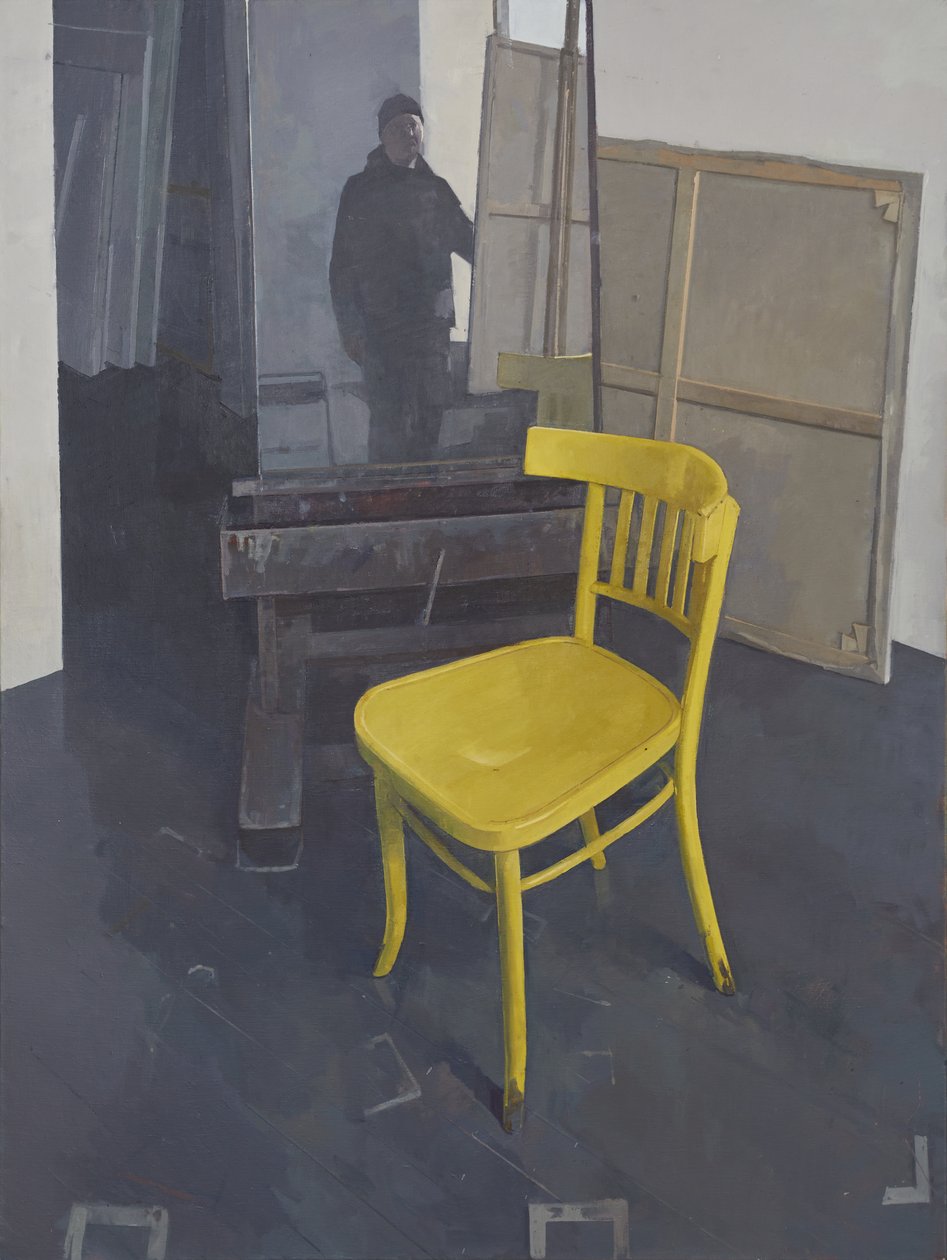 Intérieur de studio avec chaise jaune, 2023 (huile sur toile) - Jason Line