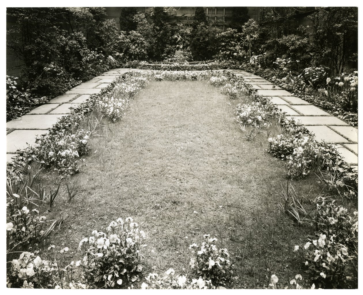M. et Mme John Morgan, 39 W 11 St, Greenwich Village, New York, USA, c.1939-40 - Jessie Tarbox Beals