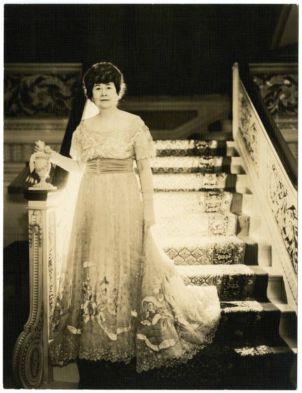 Mme Frank G Logan de Chicago, mécène des arts - Jessie Tarbox Beals