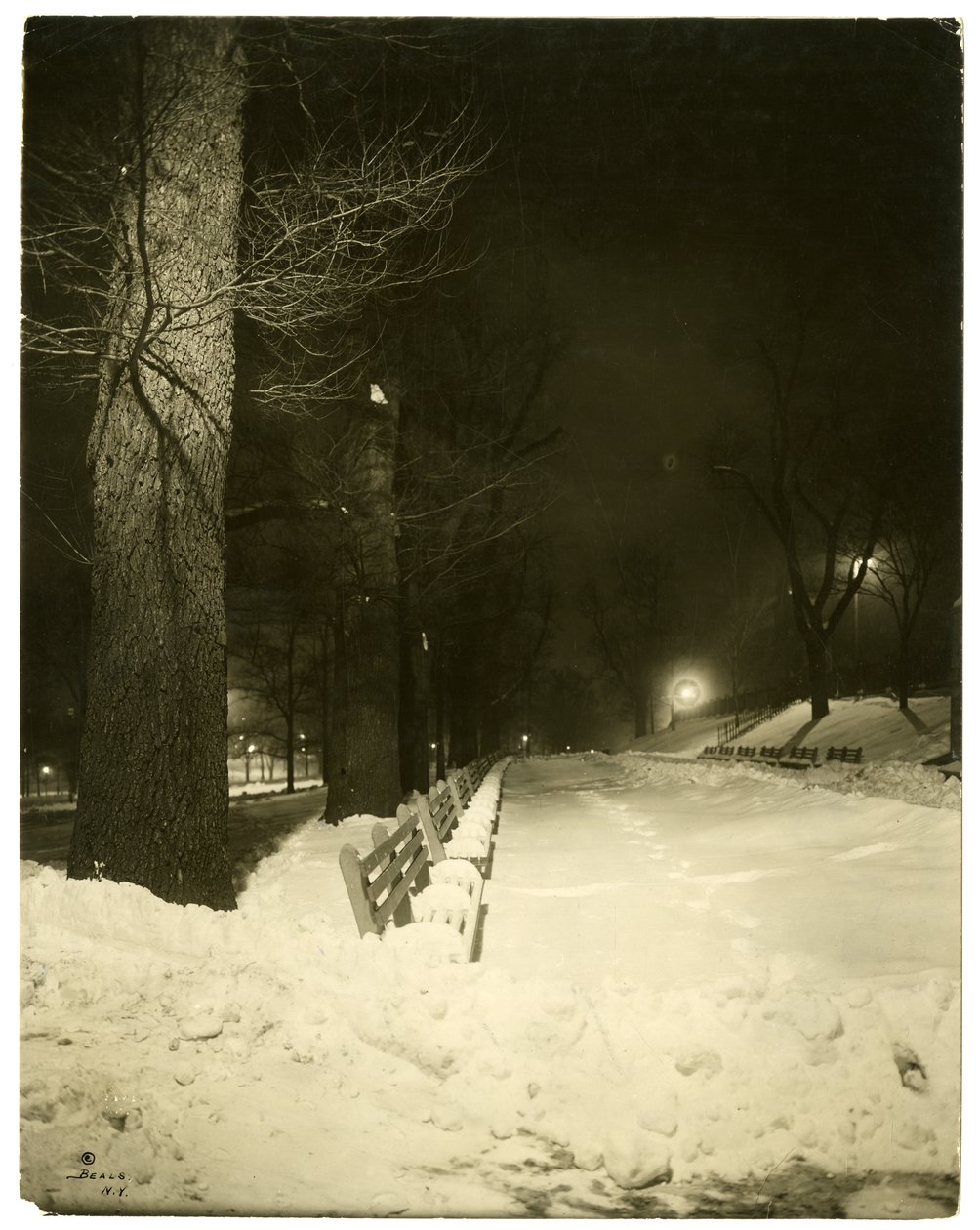 Le Mall la nuit, Boston, Mass, USA, vers 1902-10 - Jessie Tarbox Beals