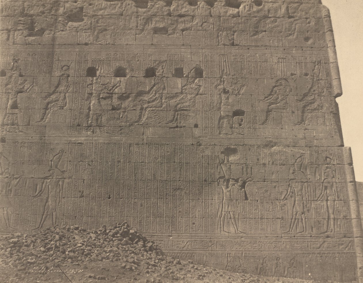Edfou - Sculptures et Inscriptions sur la Face Orientale - John Beasley Greene