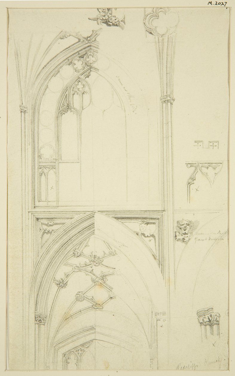 Détails de la tracery de la fenêtre du triforium et de la voûte de l