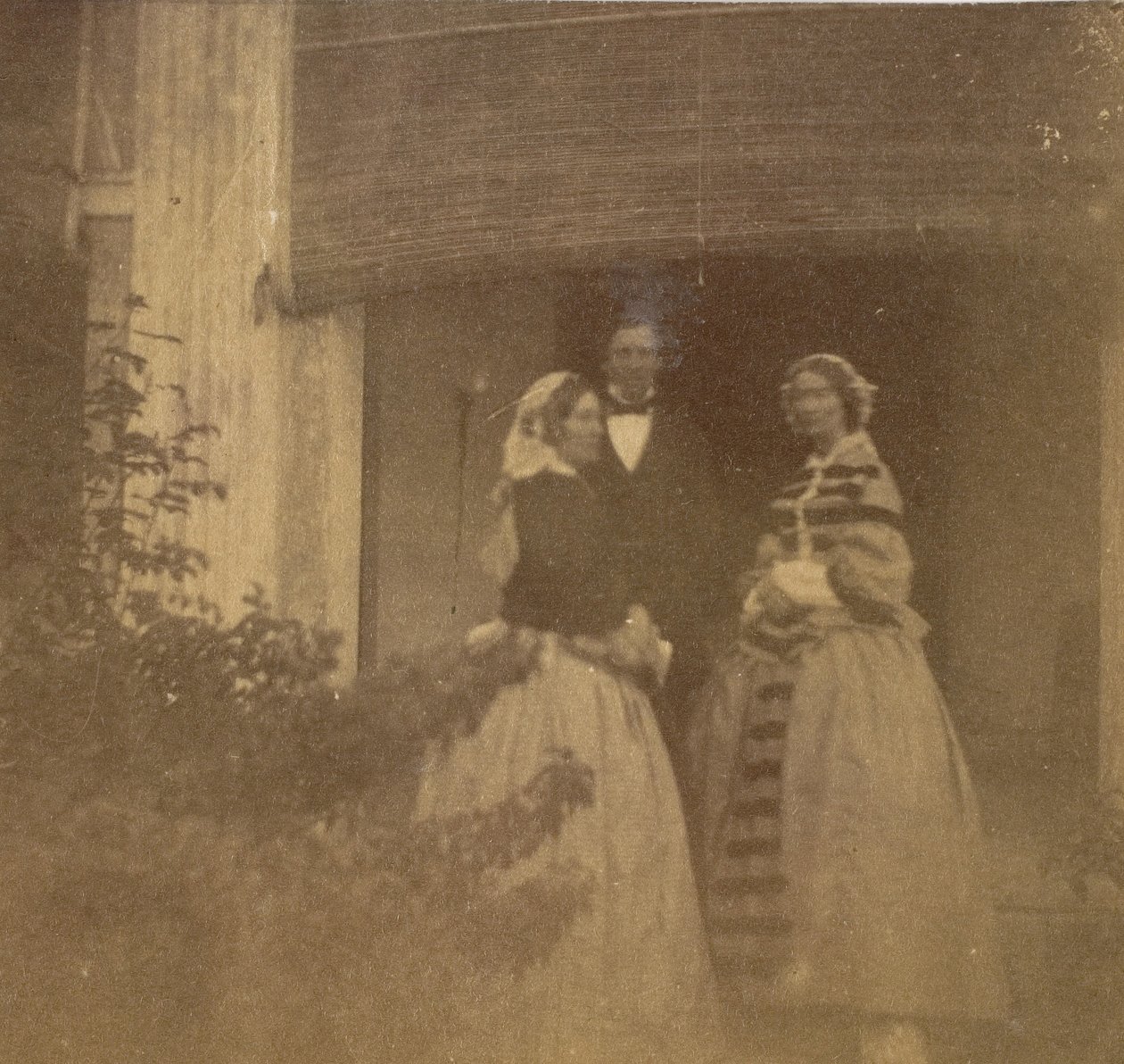 [Comtesse Canning avec des invités, Government House, Allahabad], 1858 - John Constantine Stanley