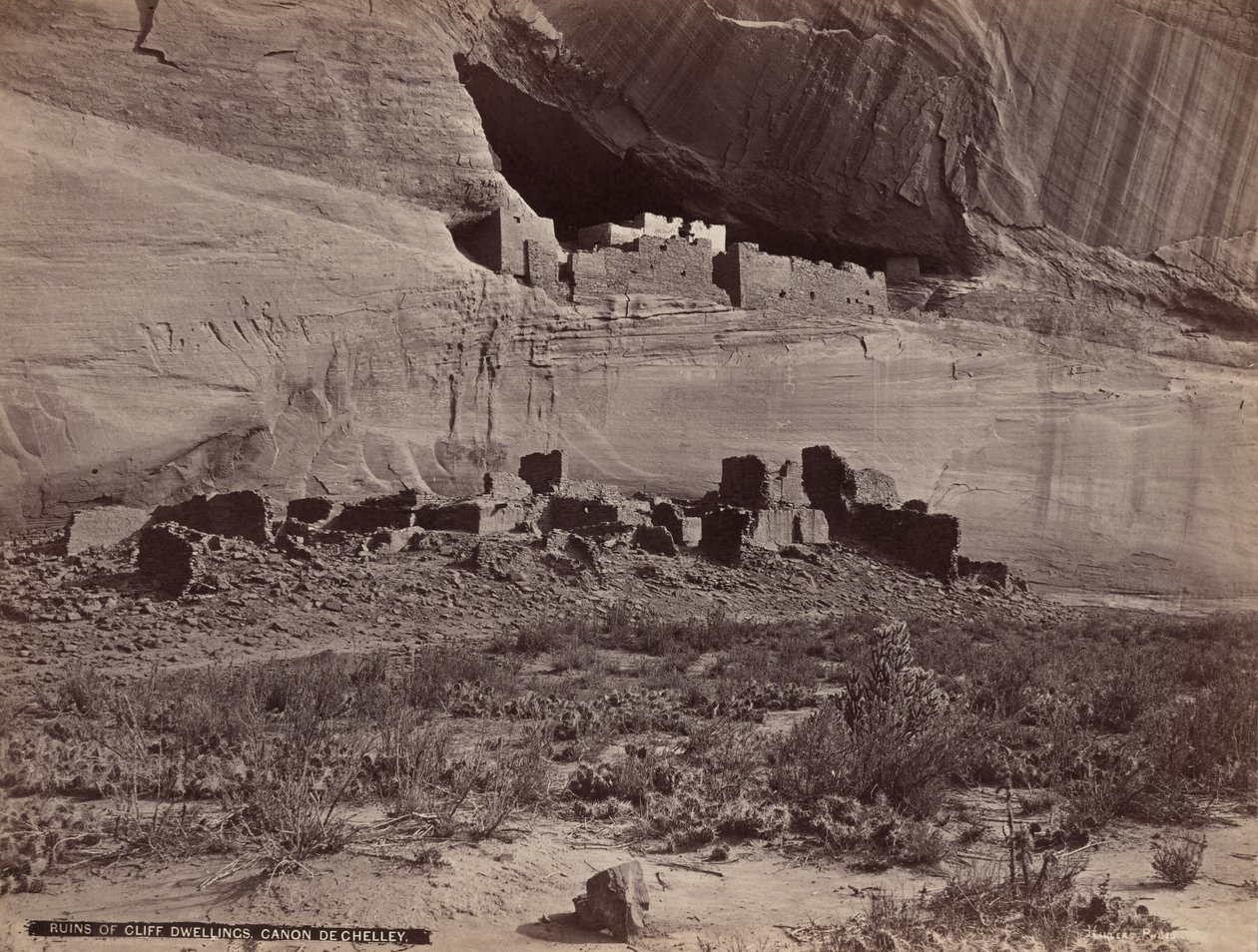 Ruines des habitations de falaise, Canyon de Chelly, 1879-1881 (photo) - John K. Hillers