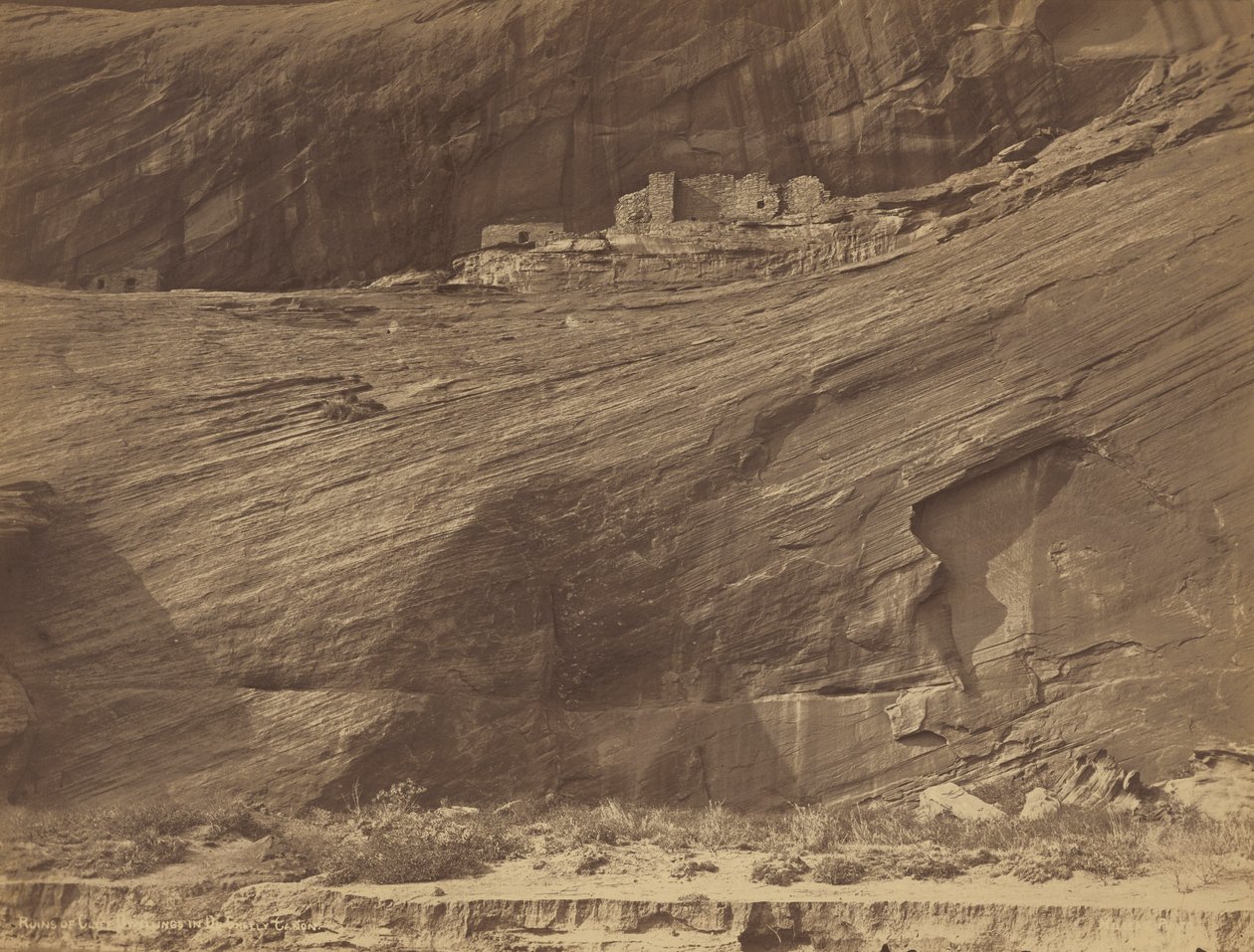 Ruines des habitations de falaise, Canyon de Chelly, 1889 (photo) - John K. Hillers