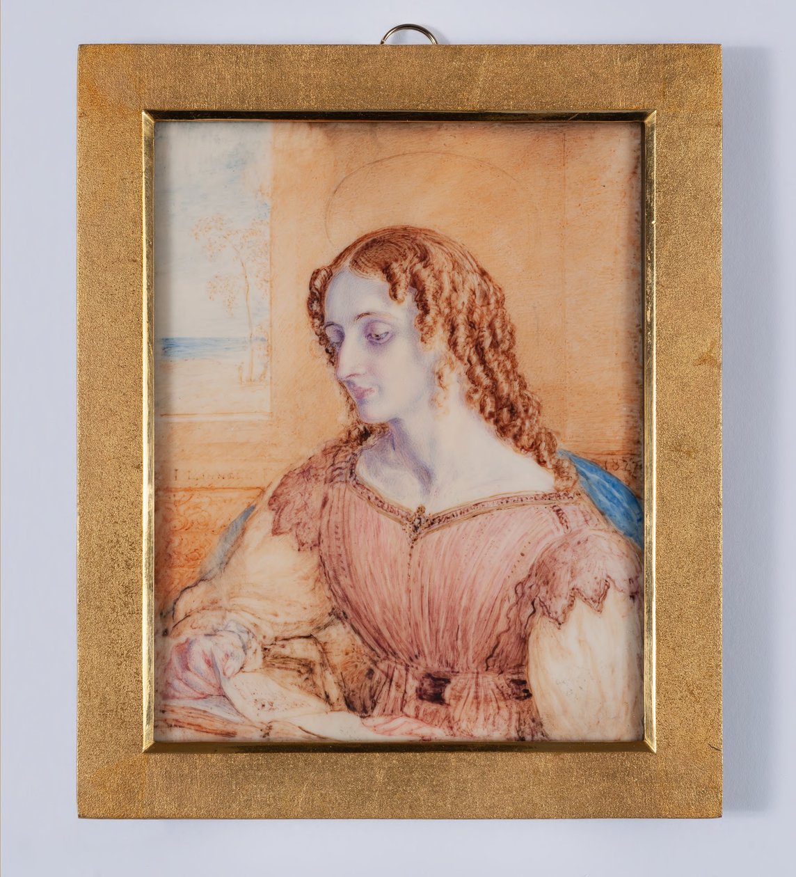 Jeune femme auréolée d