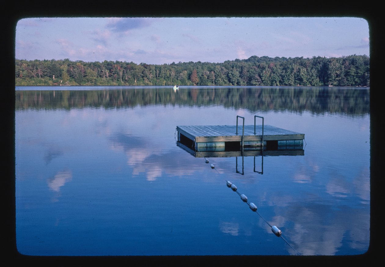 Étang de sable de Menges, Menges Lakeside Resort, Livingston Manor, New York, États-Unis - John Margolies