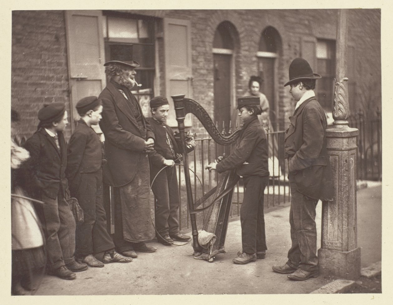 Musiciens de rue italiens - John Thomson