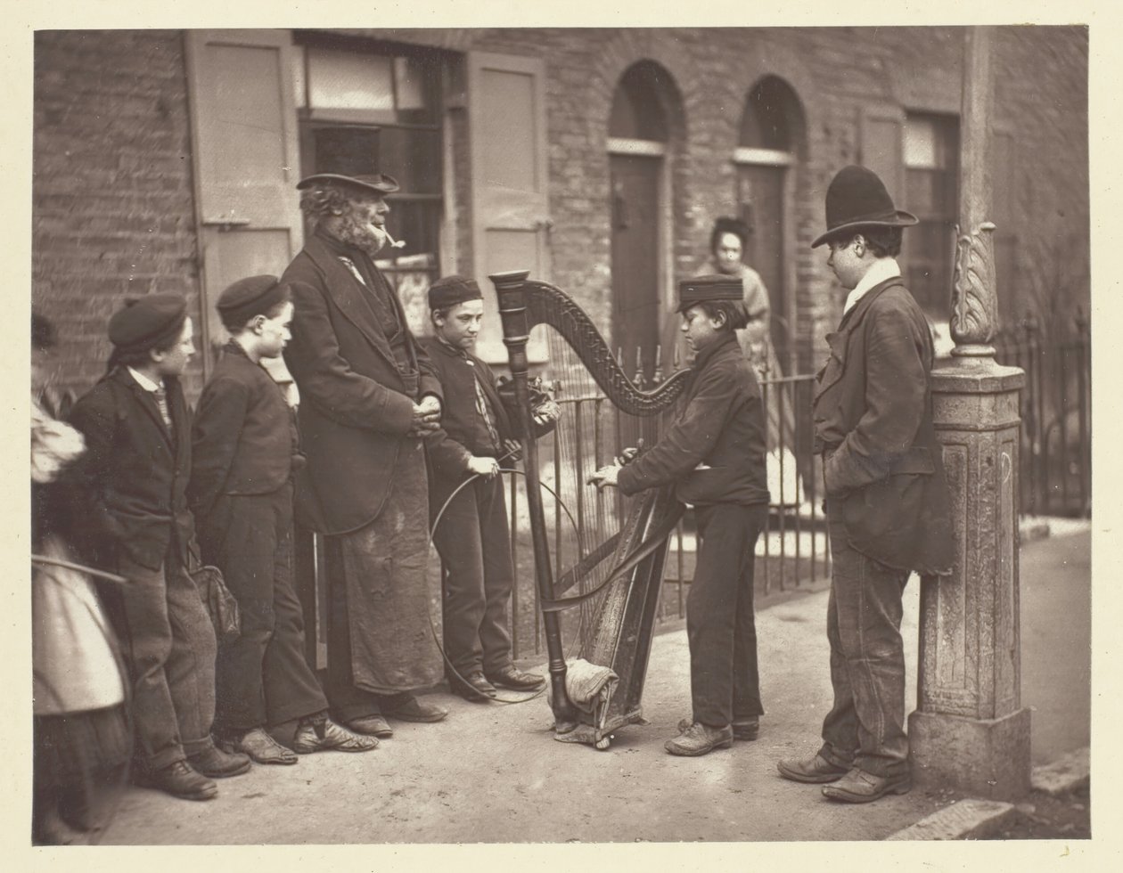 Musiciens de rue italiens - John Thomson