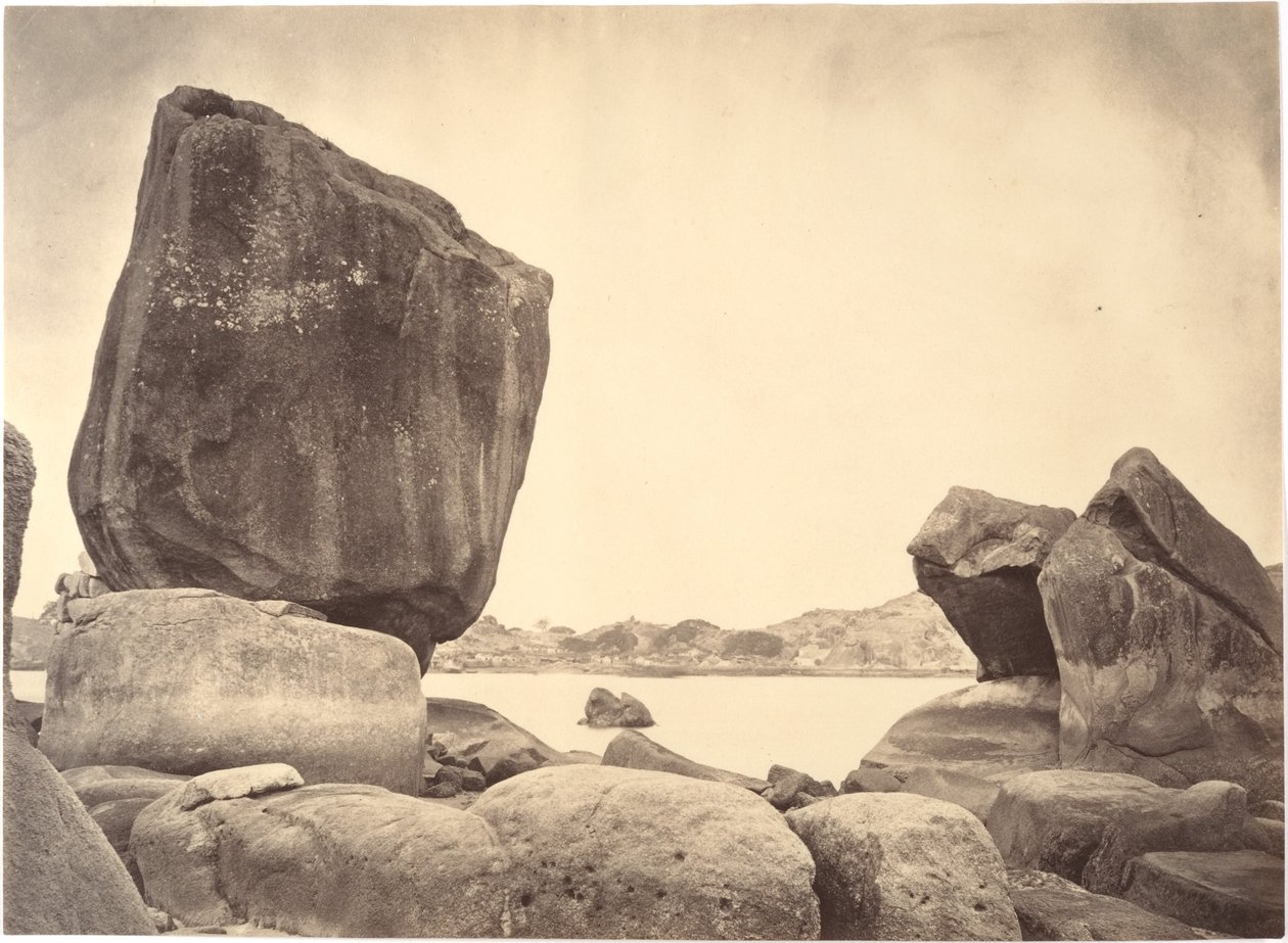 Rochers aux formes singulières sur l