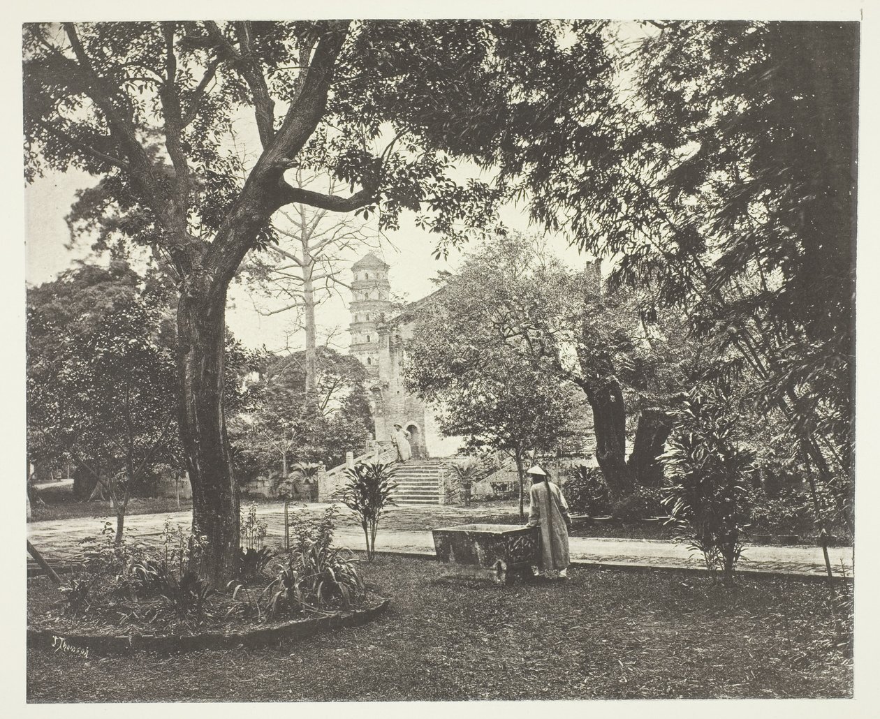 Le consulat britannique de Yamun, Canton - John Thomson