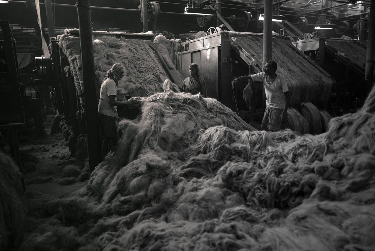 Usine de jute, Kolkata, Inde, 2017 (photo) - Jon Nicholson
