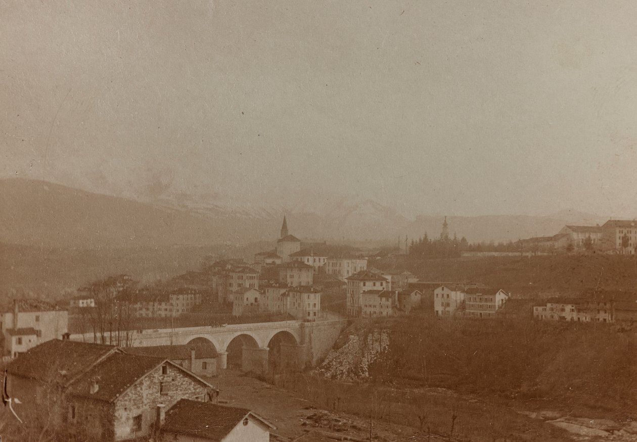Album "Meine weltkriegs - Erinnerungen South-West Front (Carinthie, Italie, Tyrol du Sud) 31/03/1915-12/11/1918 - Josef Zohles Wien": vue de Tonia - Josef Zohles