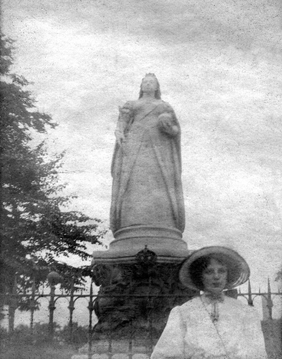 Statue de la reine Victoria, College Green, Bristol, 20e siècle - Joseph Edgar Boehm