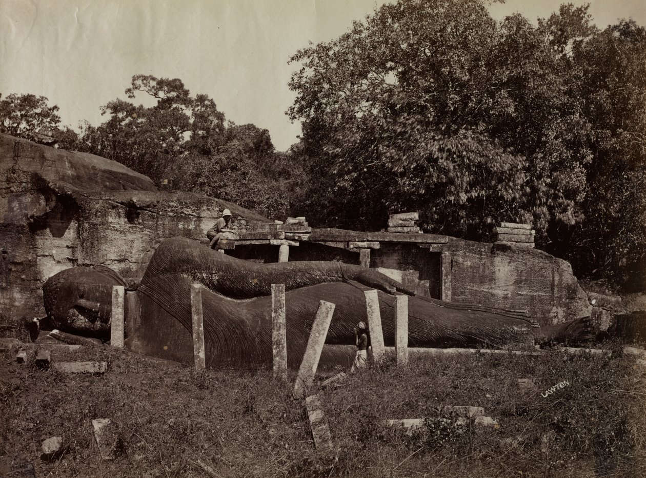 Le Paranirvana de Bouddha, Gal Vihara, Polonnaruva, Ceylan - Joseph Lawton
