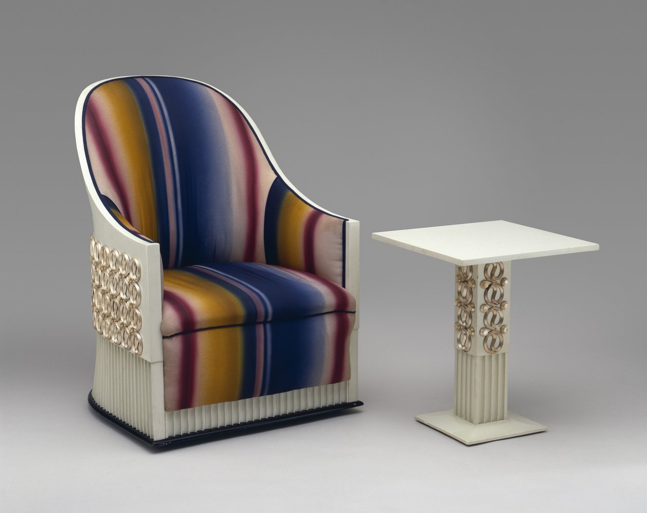 Chaise gondole, Wiener Werkstatte, vers 1923 (peinture et feuille d