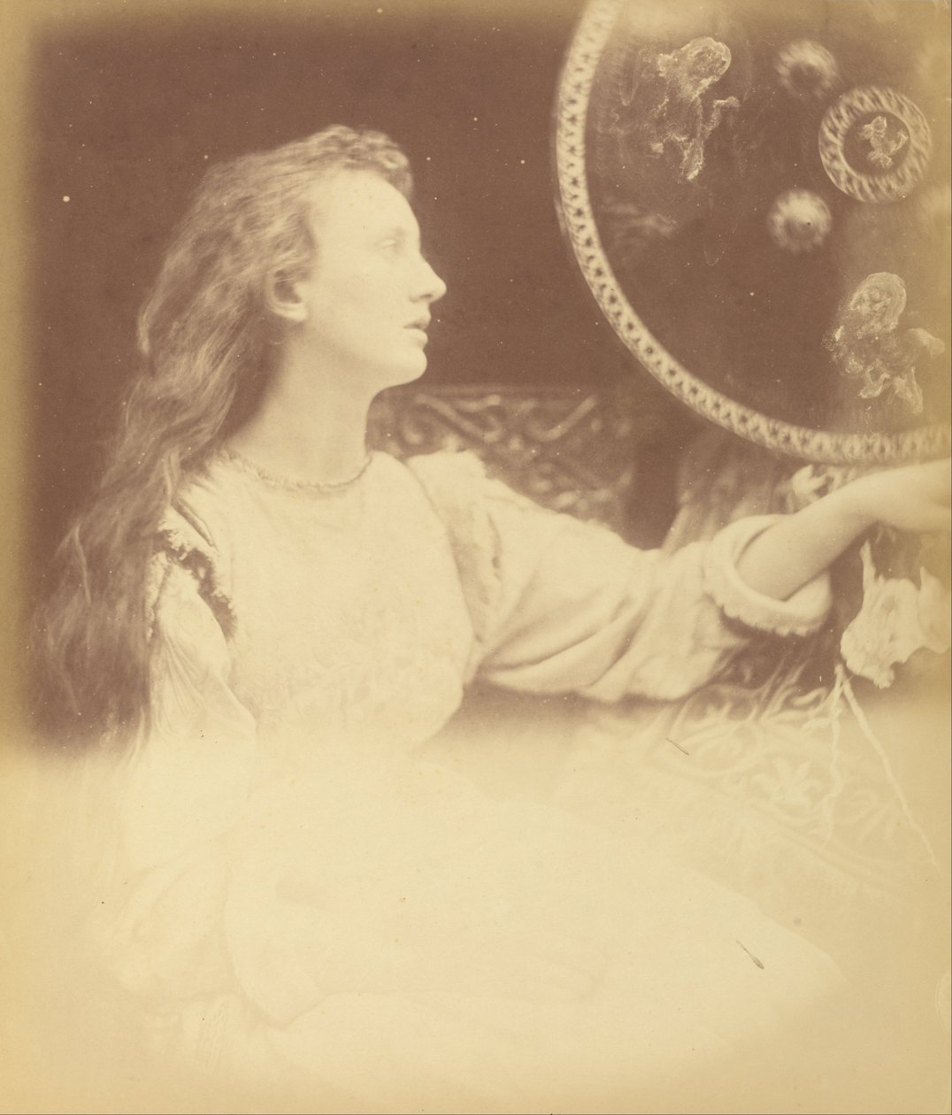 Elaine le Lys - Julia Margaret Cameron