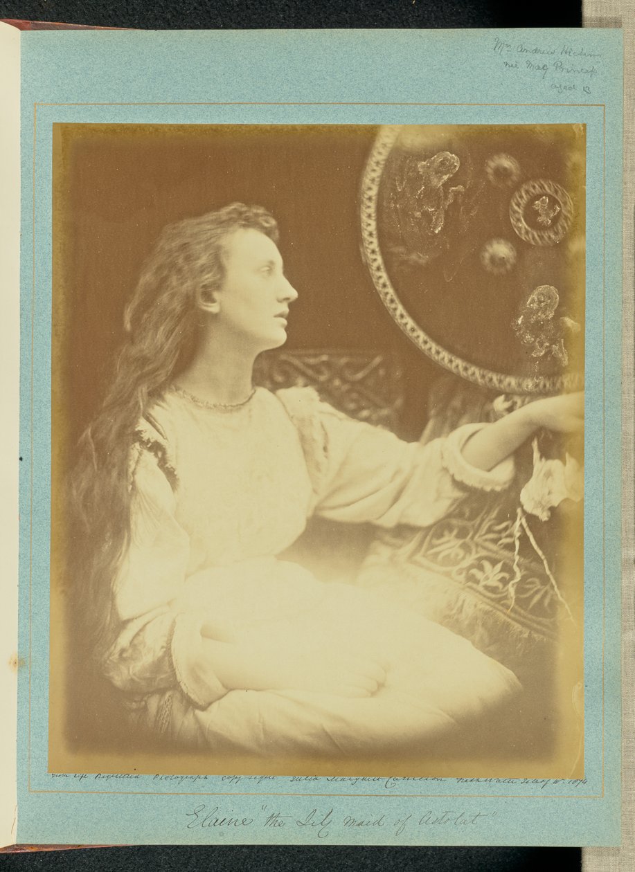 Elaine « la Pucelle au lys d