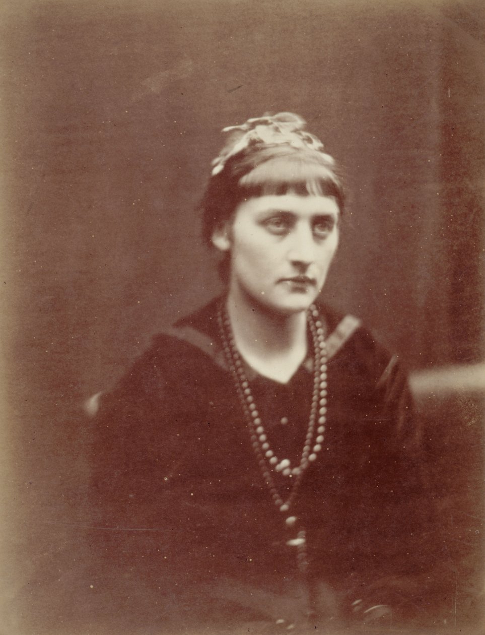 Portrait de femme aux deux colliers - Julia Margaret Cameron