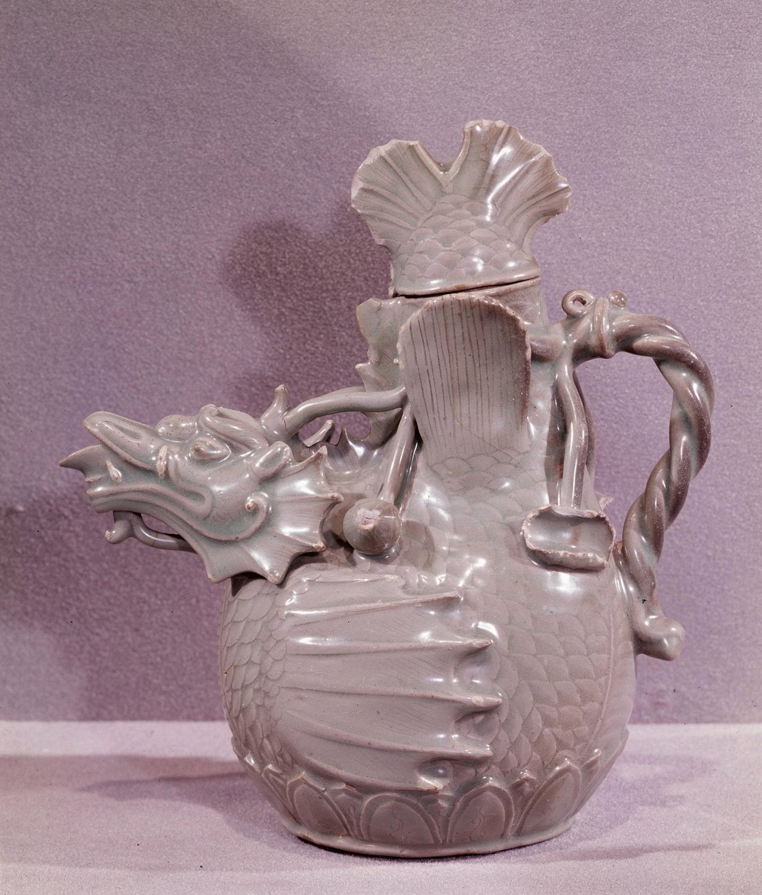 Art coréen : céramique aigue-marine en forme de dragon aquatique - Korean School