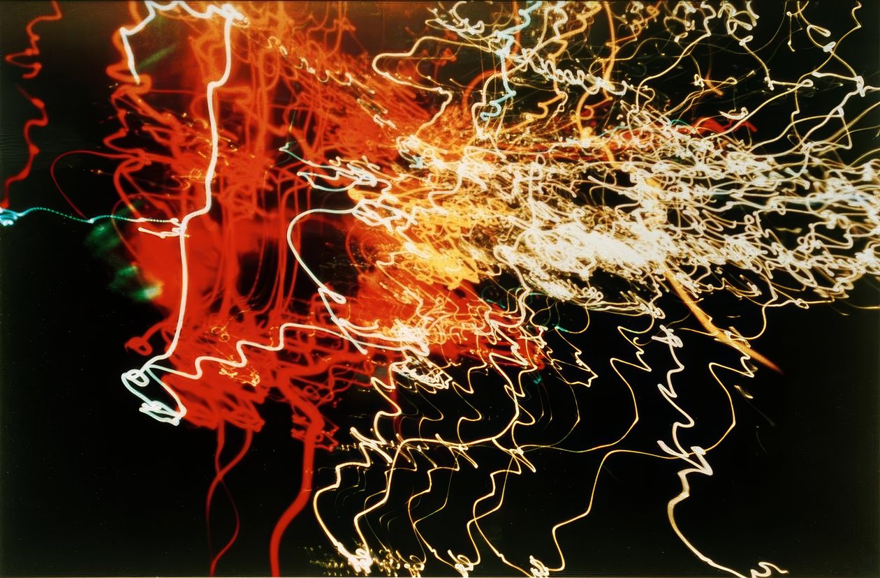Sans titre (Auto headlights white, orange and red, traffic squiggles) - Laszlo Moholy Nagy