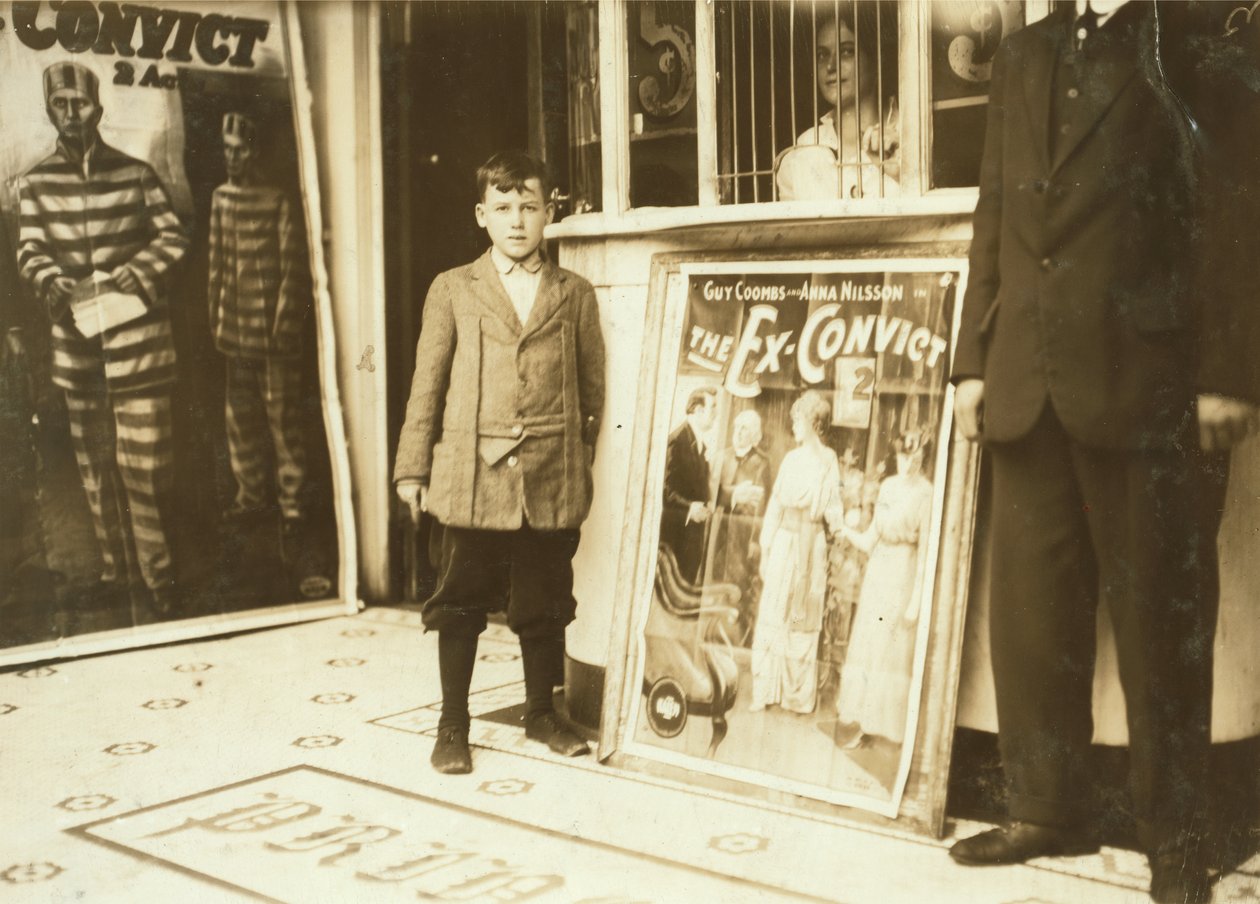 Brown McDowell, 12 ans, ouvreur au Princess Theatre - Lewis Wickes Hine