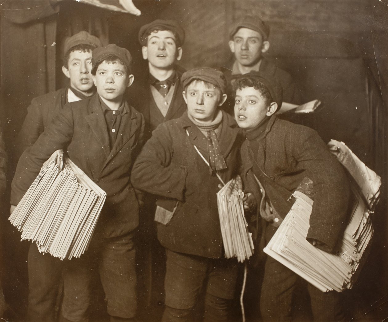 Vendeurs de journaux - Lewis Wickes Hine
