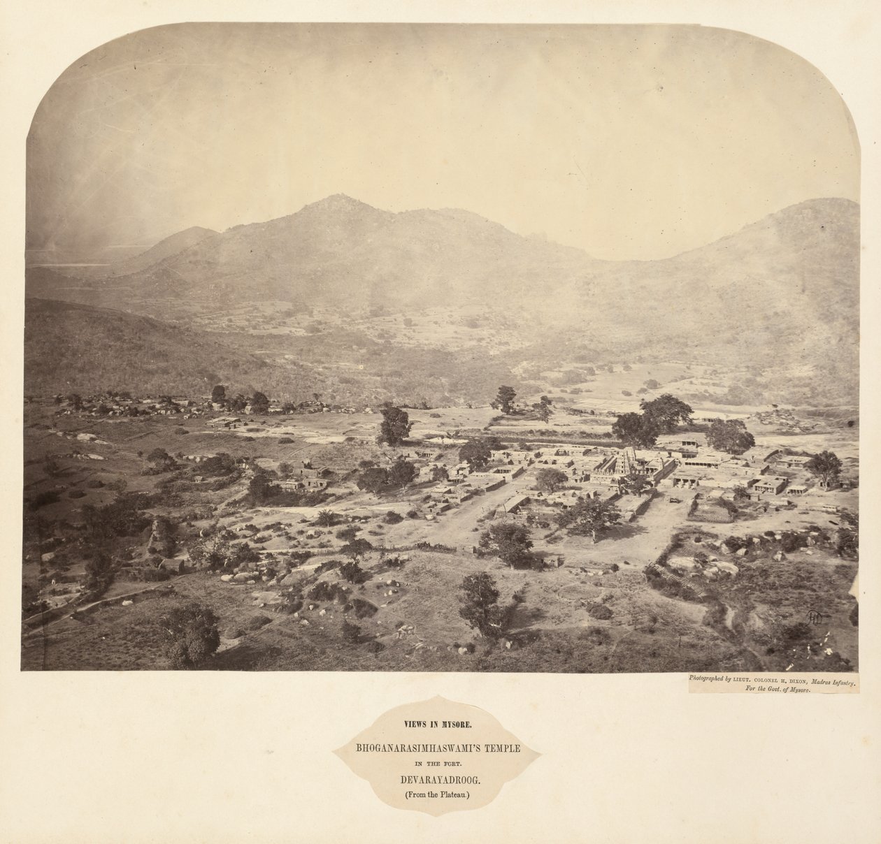 Vues de Mysore : temple Bhoganarasimhaswamis, dans le fort, Devarayadroog..., 1862-1865 - Lieutenant Colonel Henry Dixon
