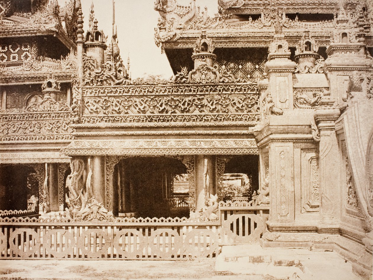 No. 92. Amerapoora. Une autre partie du balcon de Kyoung No. 86 [Maha-too-lo-Bounghian Kyoung] - Linnaeus Tripe
