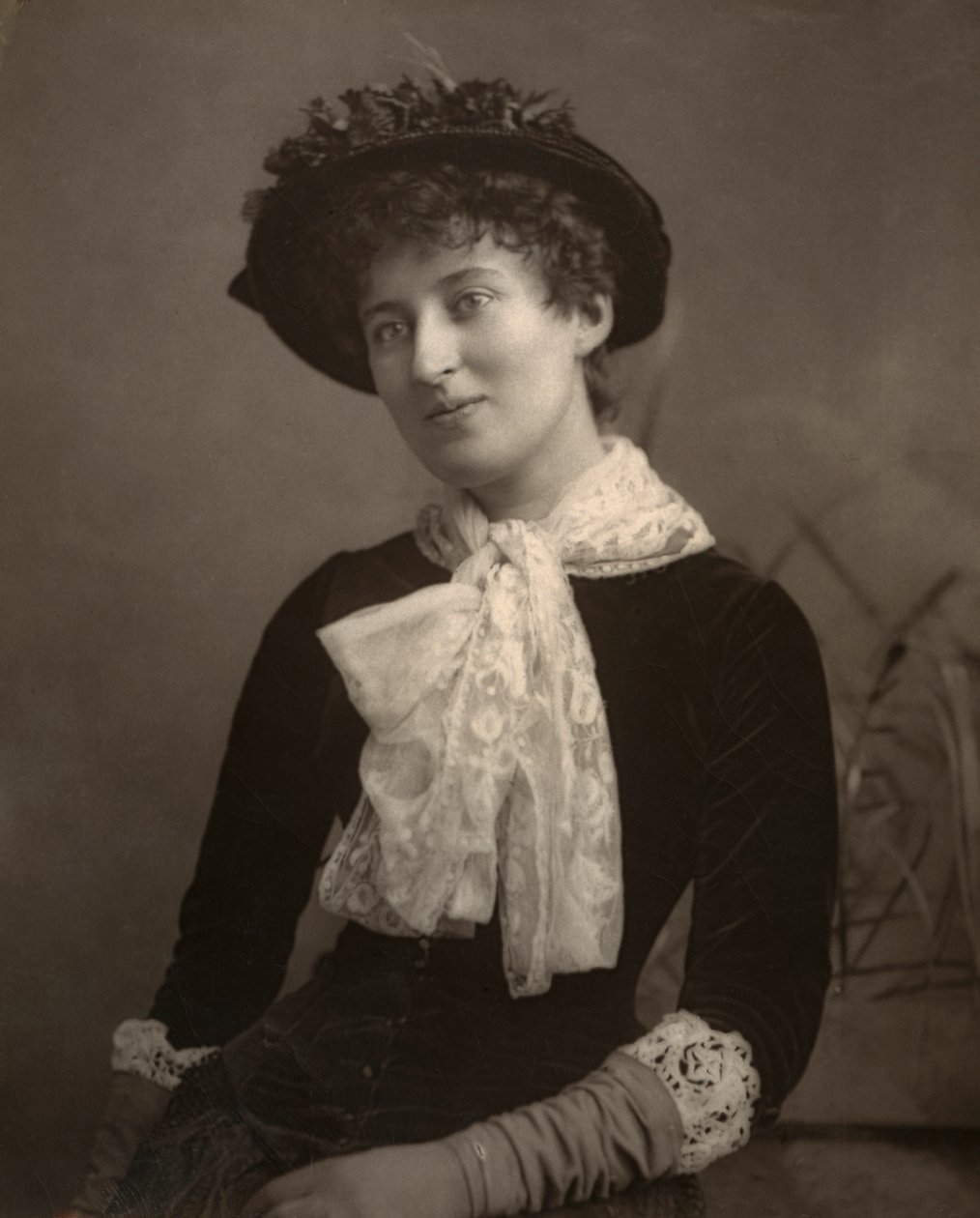 Cissy Grahame, actrice britannique, 1882 - London Stereoscopic and Photographic Co