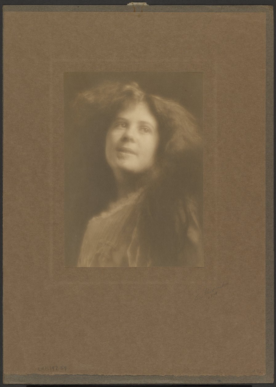 Une jeune fille aux cheveux détachés - Louis Fleckenstein