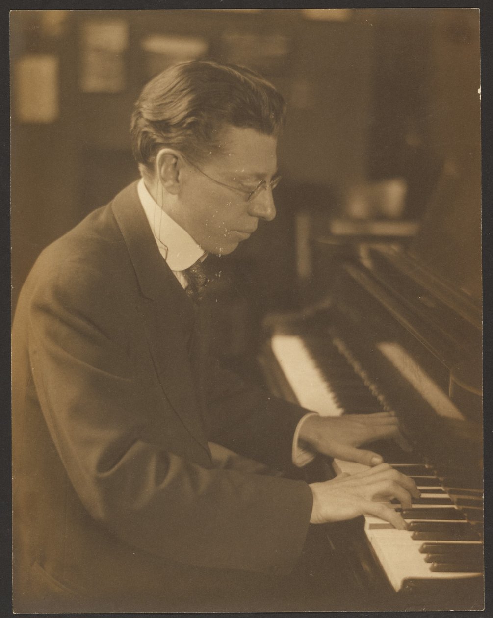[Homer Grunn au piano] - Louis Fleckenstein