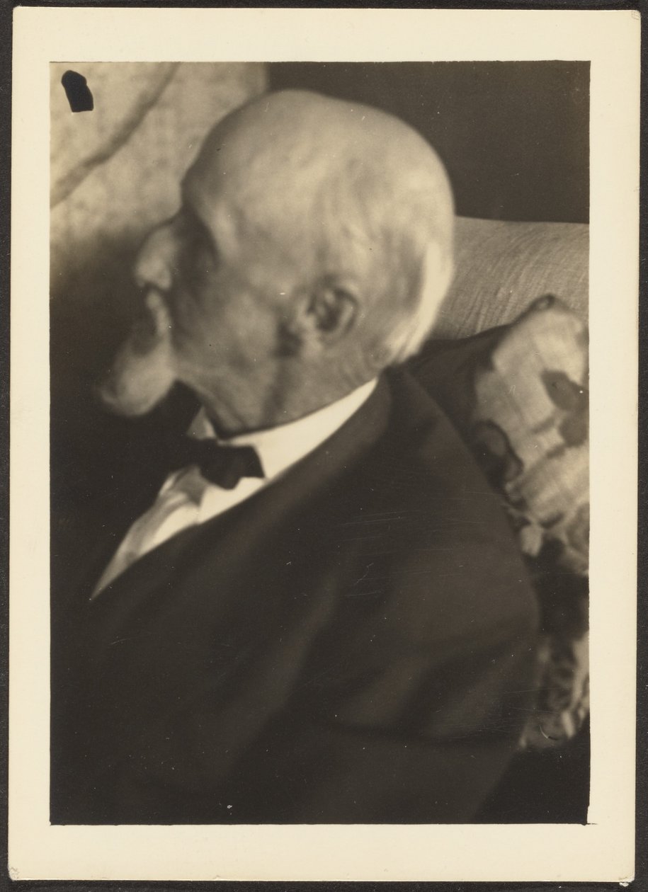 [Un vieil homme en cravate noire] - Louis Fleckenstein