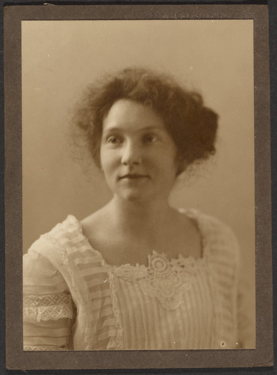 Portrait d’une femme avec un corsage plissé - Louis Fleckenstein
