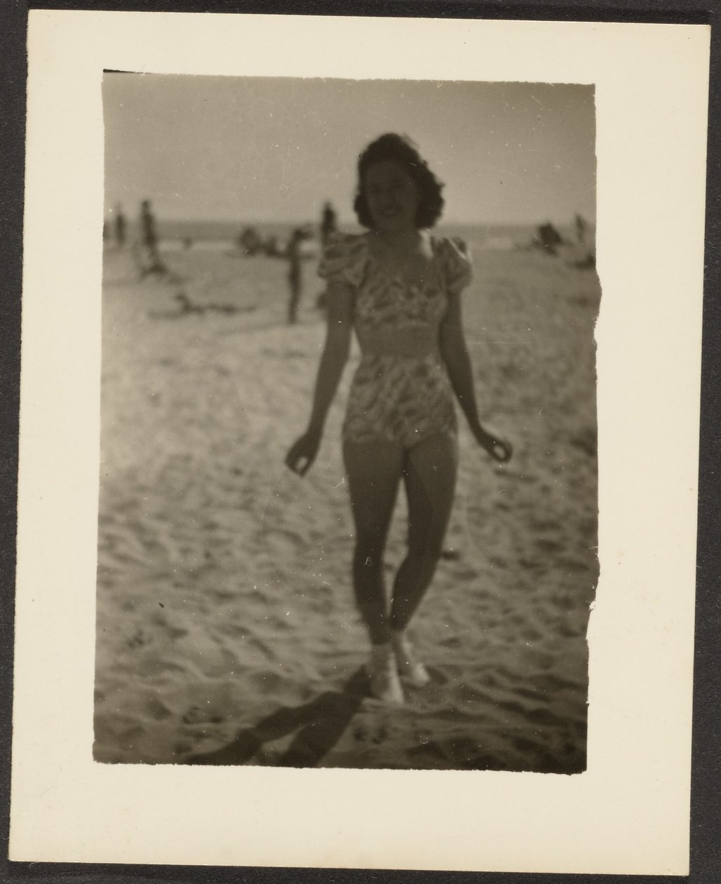 [Femme en bikini] - Louis Fleckenstein
